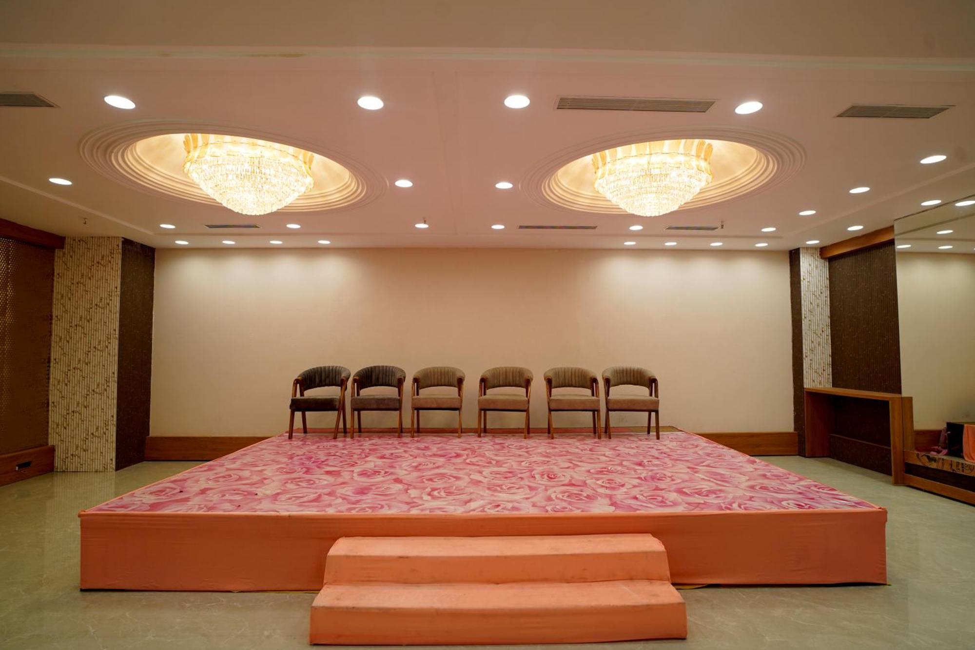 Hotel Sakura Gold Gurgaon Eksteriør bilde